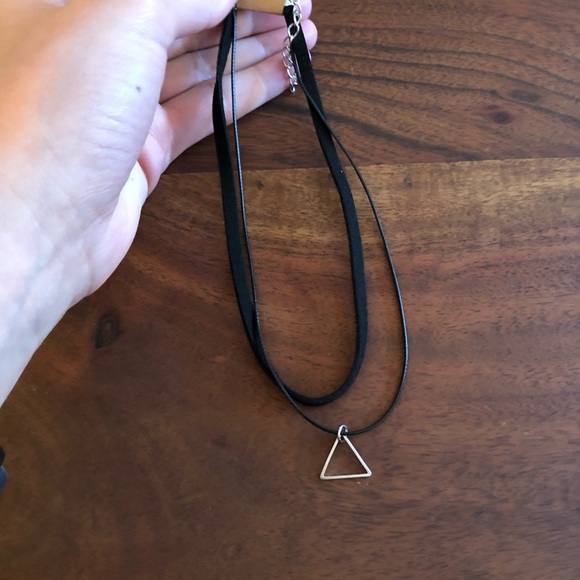 Black suede & silver triangle layered necklace - Picture 5 of 7